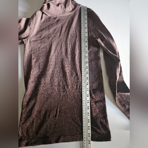 Athleta flurry blizzard gradient turtleneck sweater - Picture 7 of 8